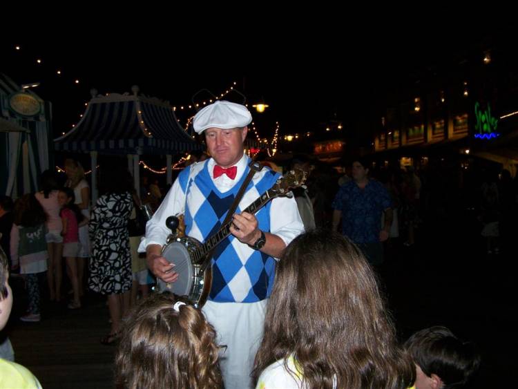 Banjoguy_Large_