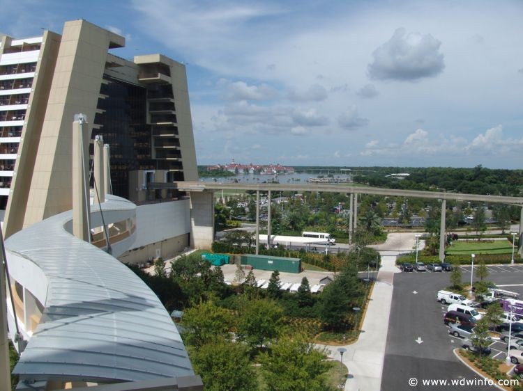 Bay_Lake_Tower_033