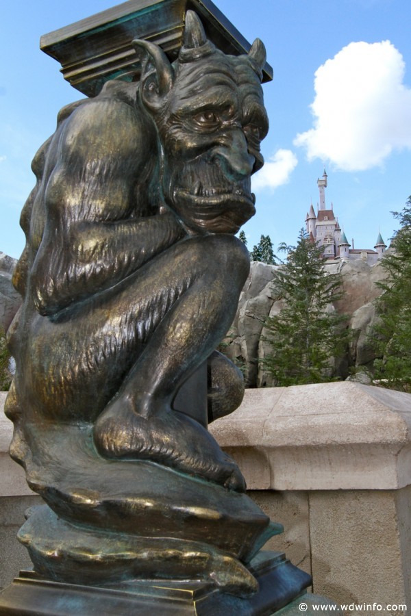 Be-Our-Guest-Restaurant-005