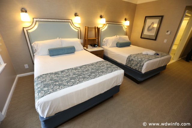 Beach-Club-Standard-Room-13