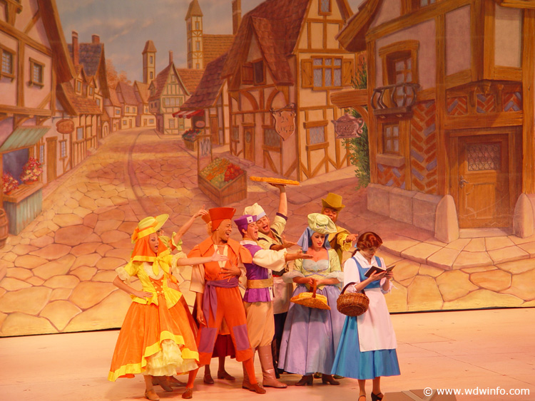 Beauty_and_the_Beast_Stage_Show_03