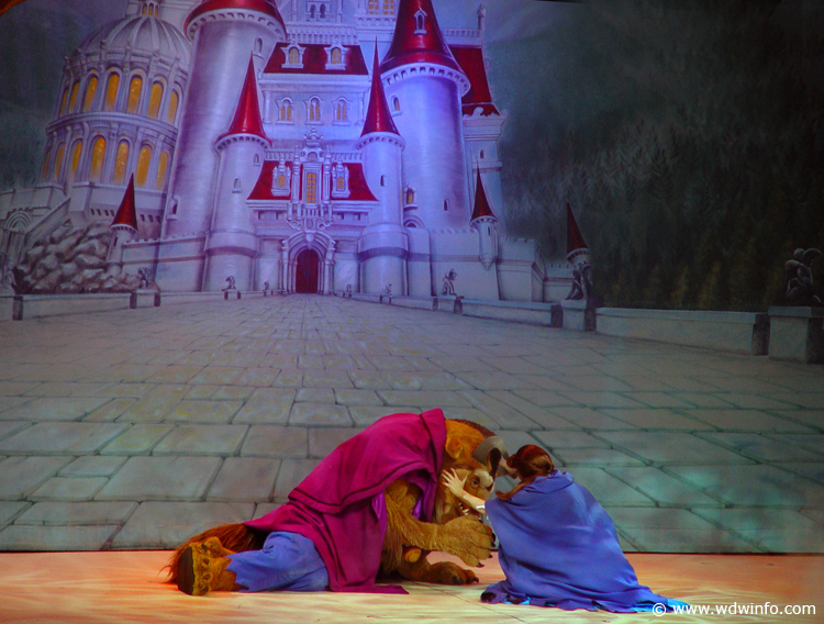 Beauty_and_the_Beast_Stage_Show_18