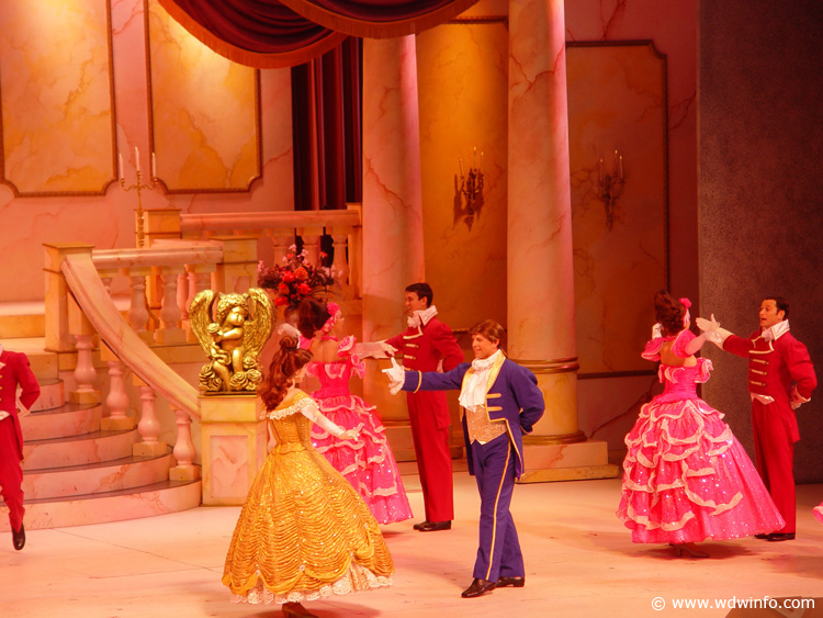 Beauty_and_the_Beast_Stage_Show_21