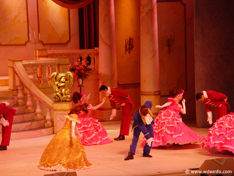 Beauty_and_the_Beast_Stage_Show_22