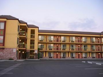 Best Western Raffles Inn & Suites