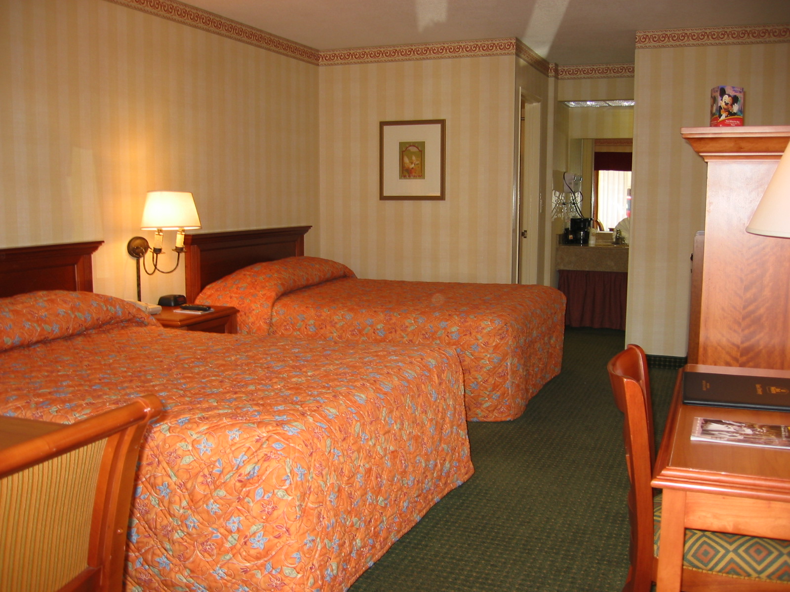 Best Western Raffles Inn & Suites