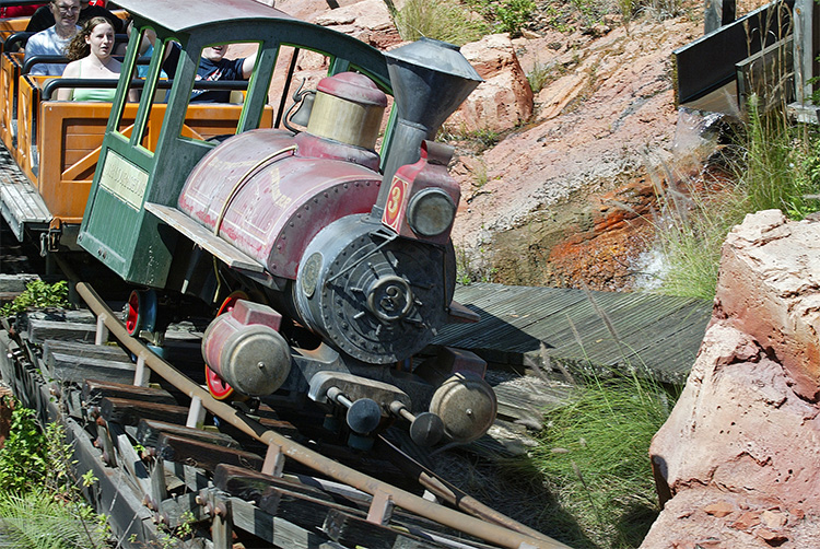 Big Thunder Mountain railroad