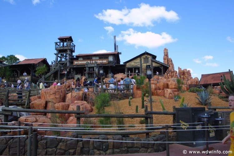 Big_Thunder_Mountain_02