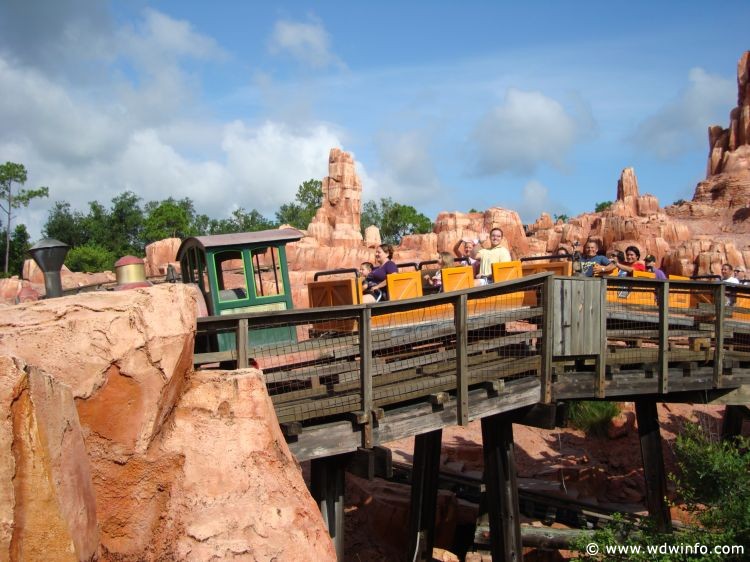 Big_Thunder_Mountain_03