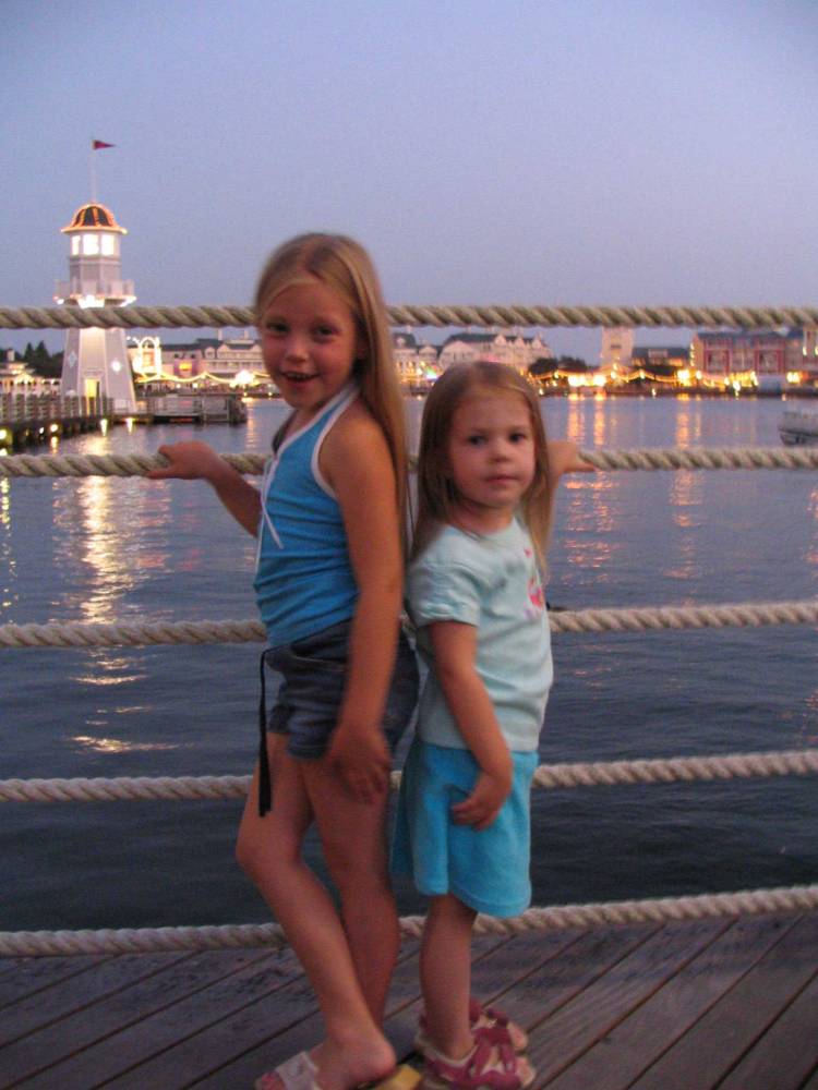 Boardwalk girls