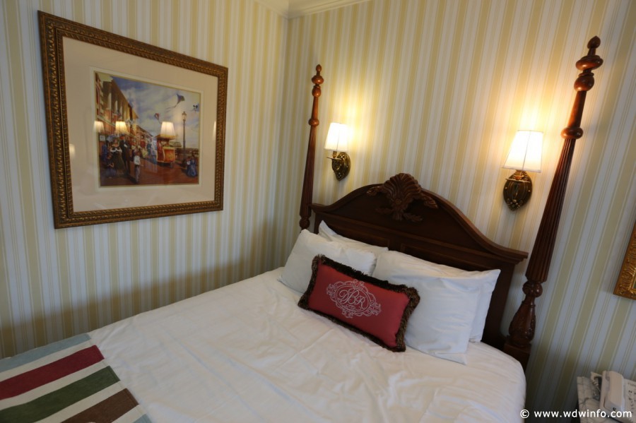 Boardwalk-Inn-Standard-Room-40