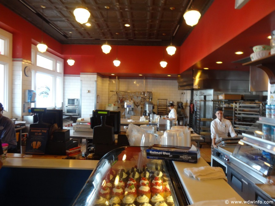 Boardwalk_Dining_004