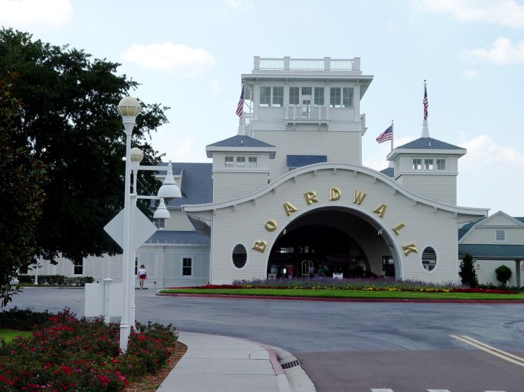 Boarwalk_Resort_002