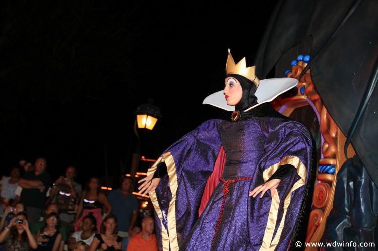 Boo-to-You_Halloween_Parade_41