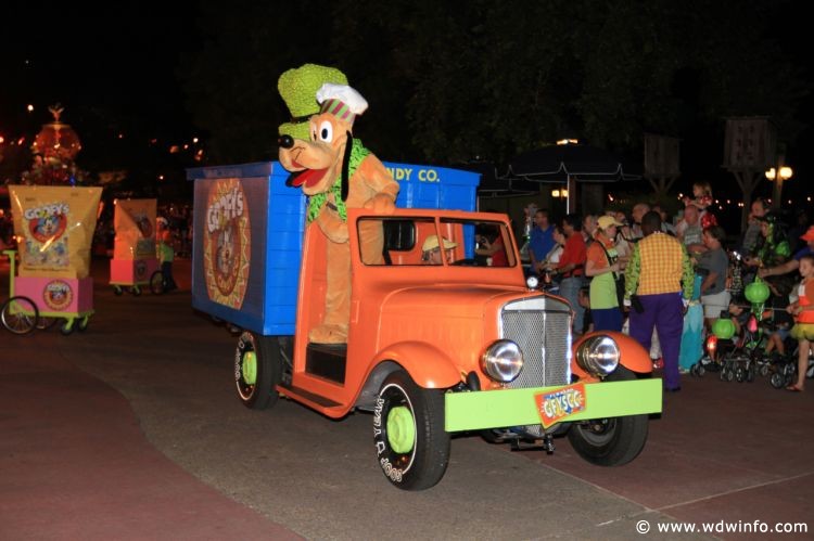 Boo-to-You_Halloween_Parade_43