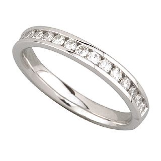 Bride's wedding ring