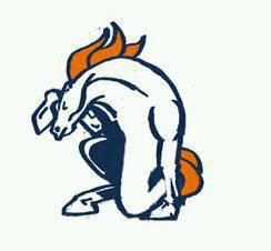 bronco_tebowing