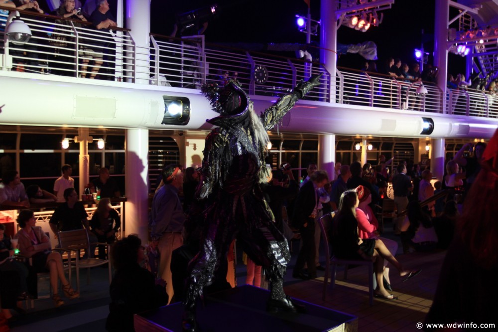 Buccaneer-Blast-Club-Pirate-10