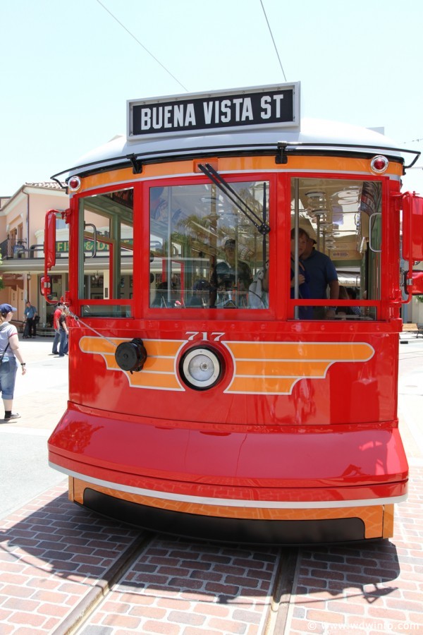 Buena-Vista-Street-007