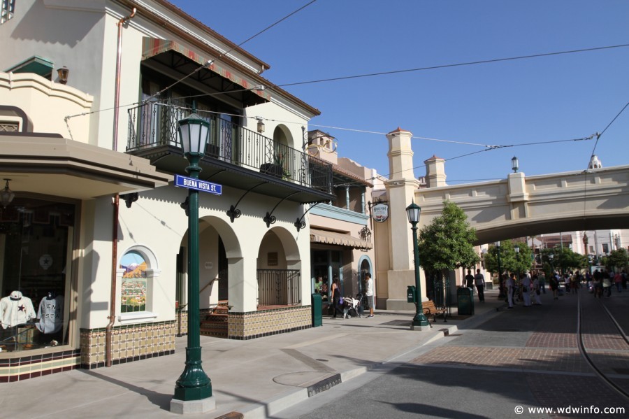 Buena-Vista-Street-023