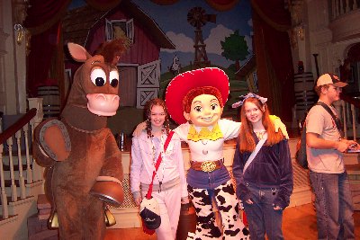 Bullseye, Jessie & the girls