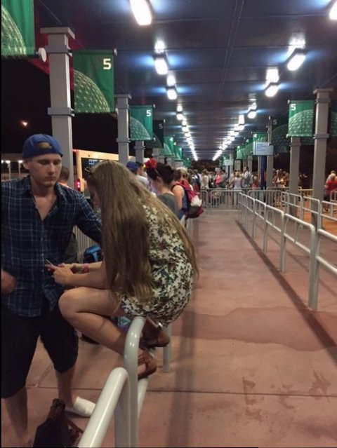Bus Line - Epcot 09-06-2017