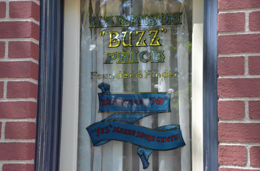 Buzz_Price_Window_Close_Up