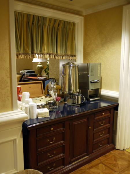 BWI Innkeepers Lounge Coffee Station