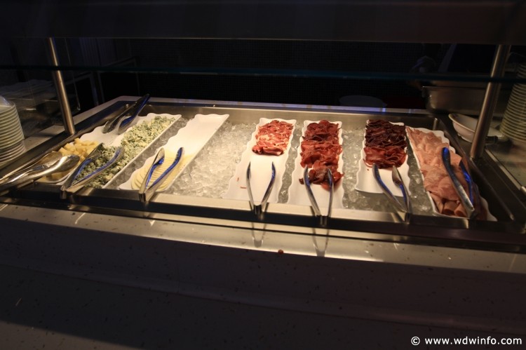 Cabanas-Embarkation-Buffet-09