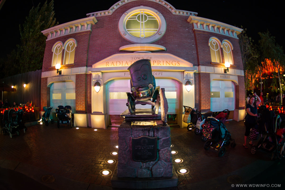 Cars-Land-03