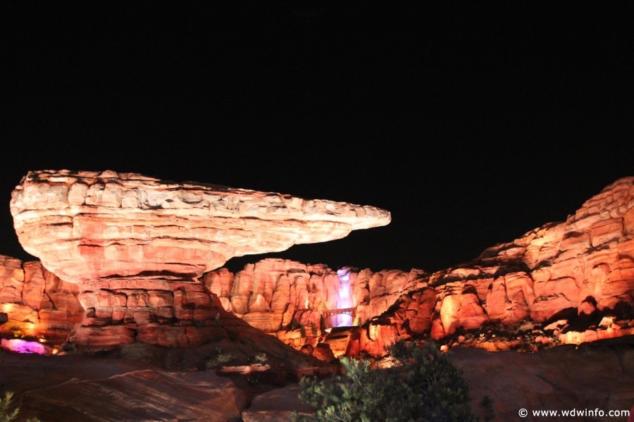 Cars-Land-039