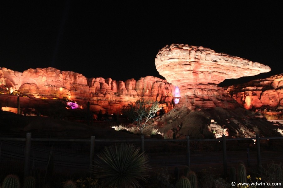 Cars-Land-041