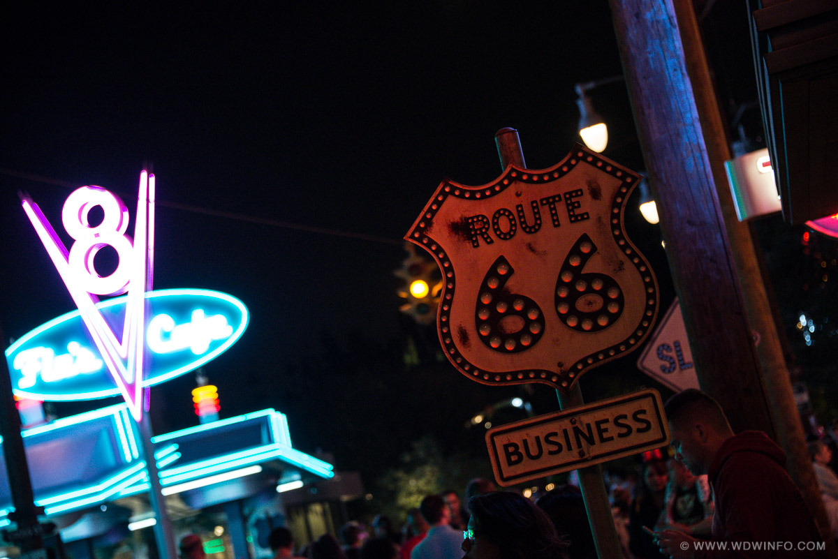 Cars-Land-12