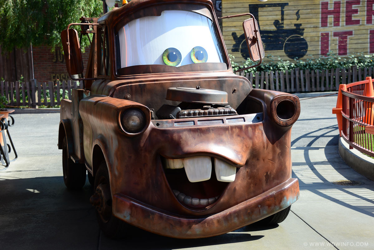 Cars-Land-43