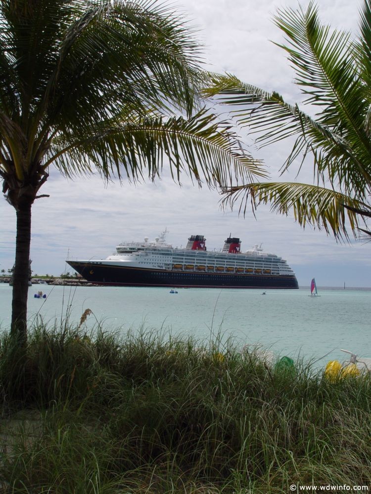 Castaway-Cay_200