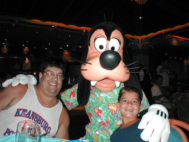 Chill'n w/Goofy