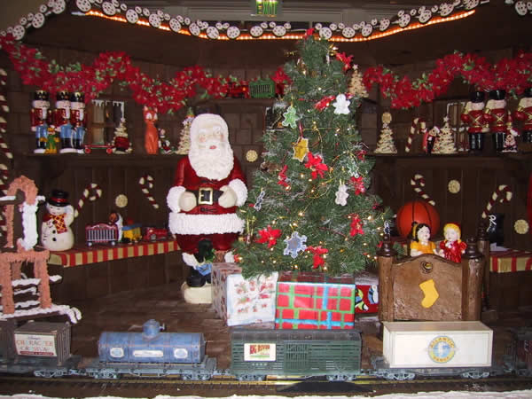 Christmas display at the Boardwalk