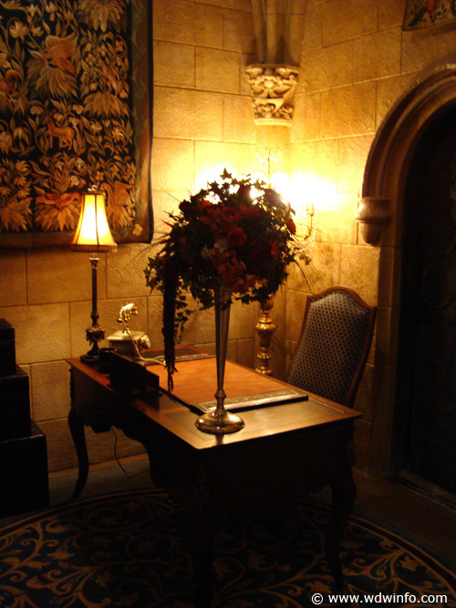 Cinderella-Castle-Suite-02