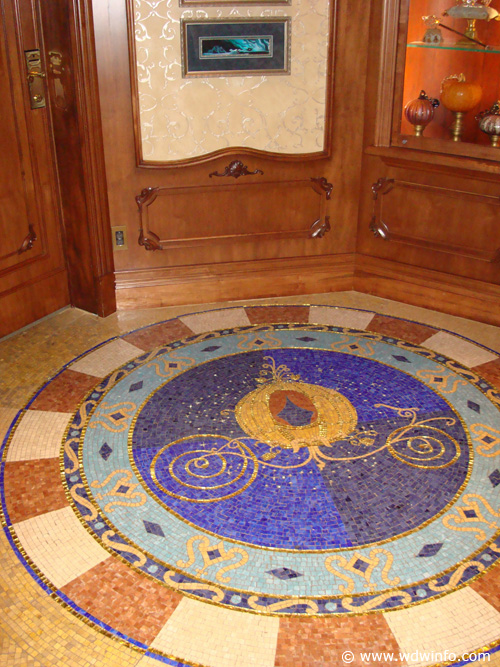 Cinderella-Castle-Suite-03