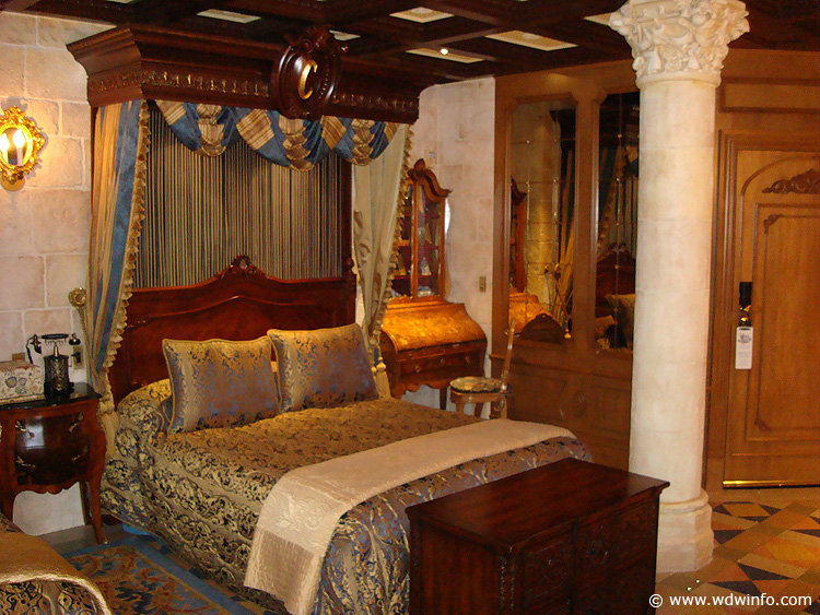 Cinderella-Castle-Suite-14