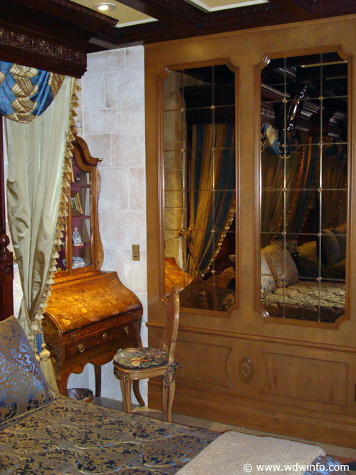 Cinderella-Castle-Suite-15