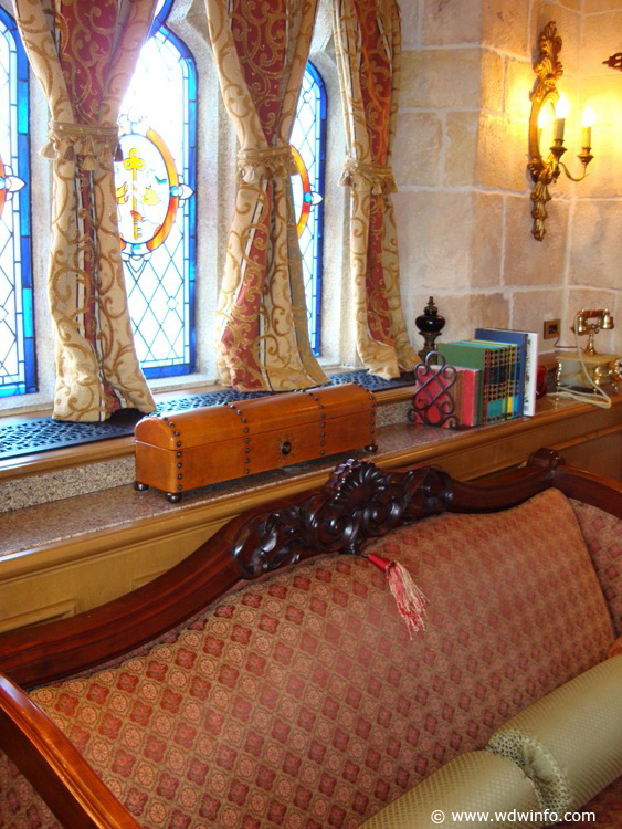 Cinderella-Castle-Suite-23