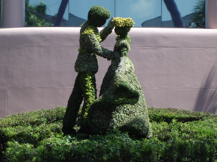 Cinderella & Prince Charming topiary