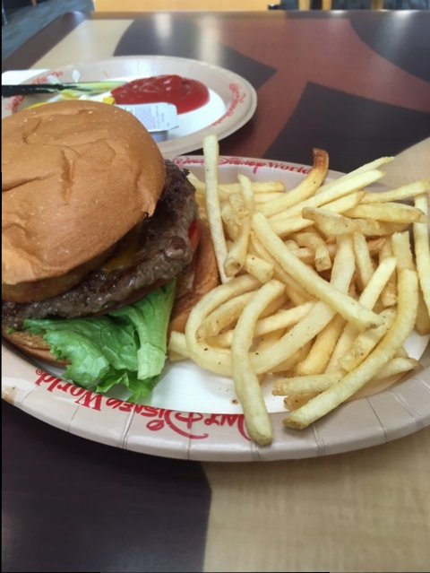 Contempo Smokehouse Burger 1