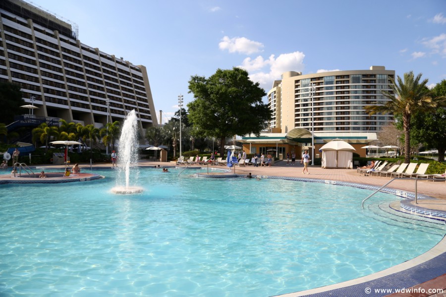Contemporary-Resort-Pools-002