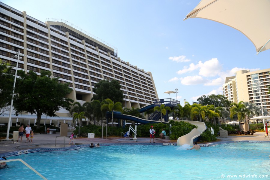 Contemporary-Resort-Pools-010