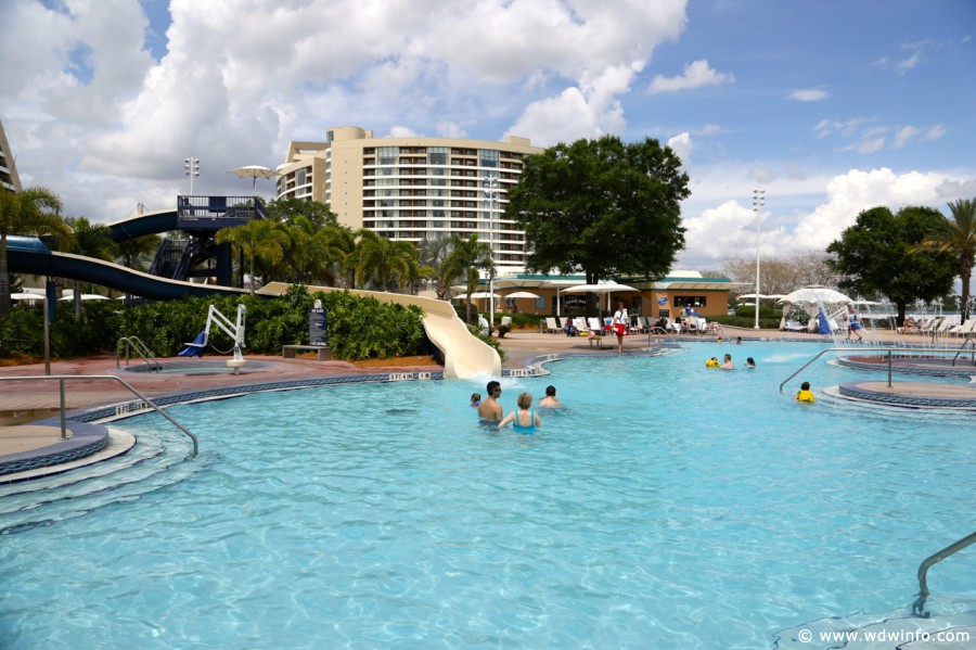 Contemporary-Resort-Pools-011