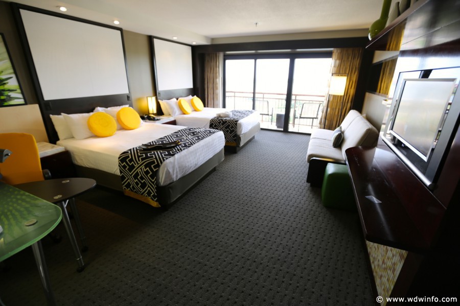 Contemporary-Resort-Room-002