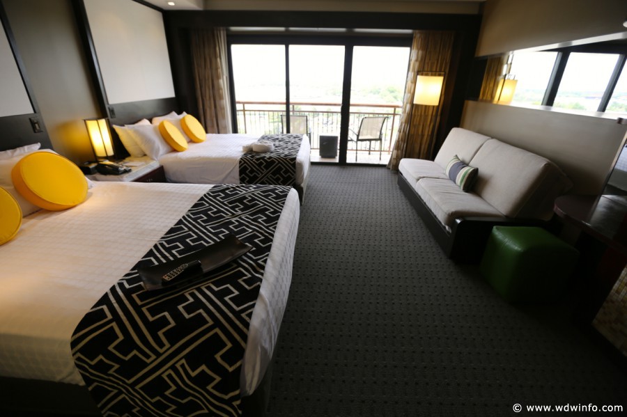 Contemporary-Resort-Room-003