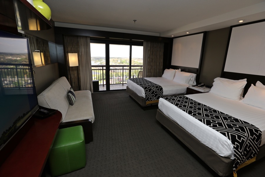 Contemporary-resort-tower-room-12